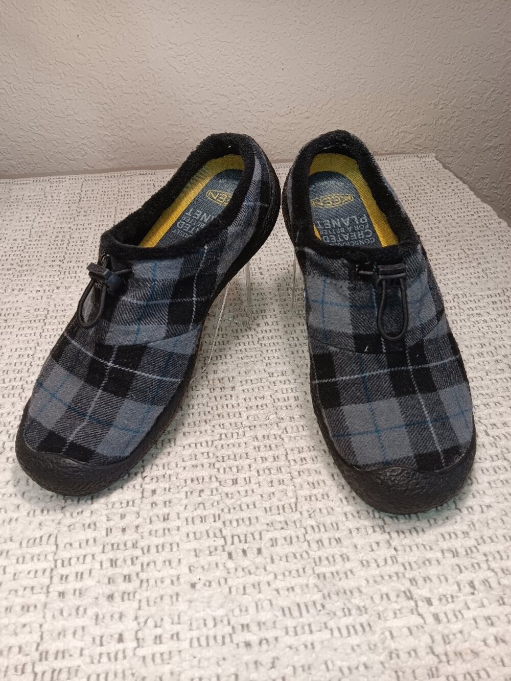 KEEN Women's 'Howser III' Gray Blue Plaid Slide Slipper Mule Clogs sz 8